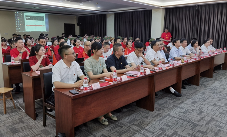 亚虎中心化学试剂举行庆祝中国共产党成立100周年主题活动(图1)